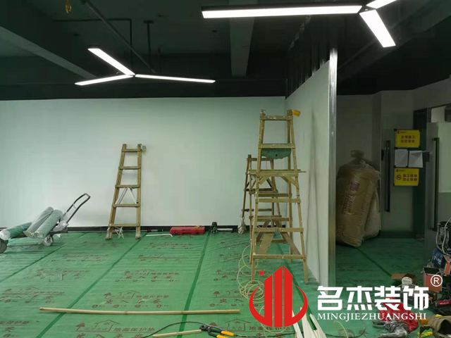 办公室国产免费叼嘿网站免费设计